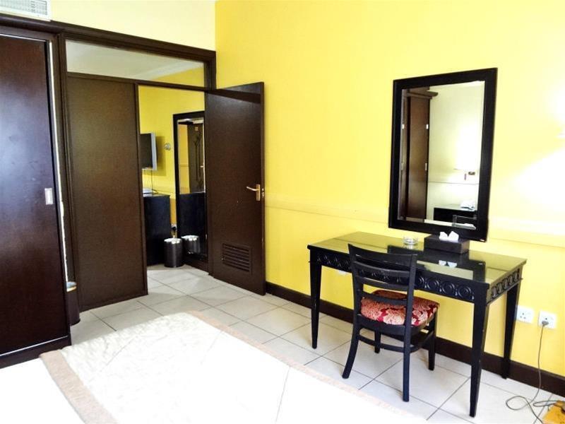 Deebaj Al Khabisi Plaza Aparthotel Dubai Exterior photo